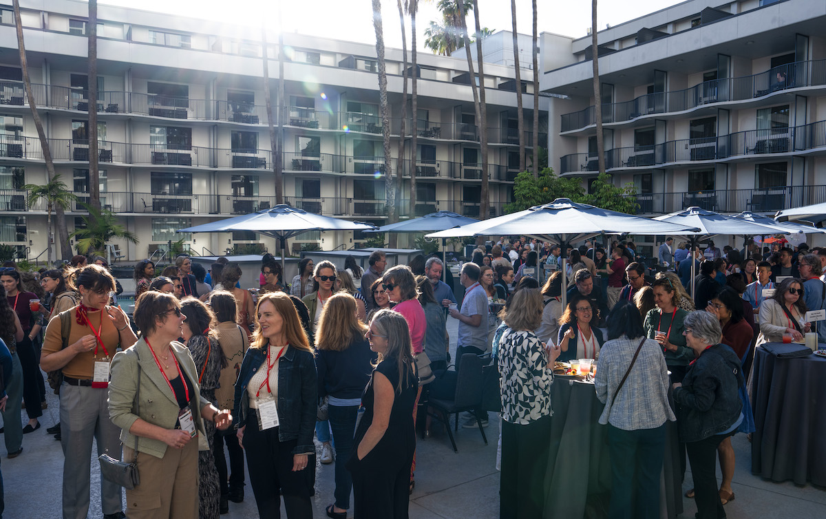 journalists at a reception after sessions at HJ25