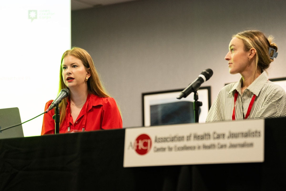 Rachel Lobdell of News Creator Corps, left, speaks at HJ26 as Minneapolis-based parenting content creator and Trusted Creator Fellow Adriana Goblirsch listens. Photo by Zachary Linhares
