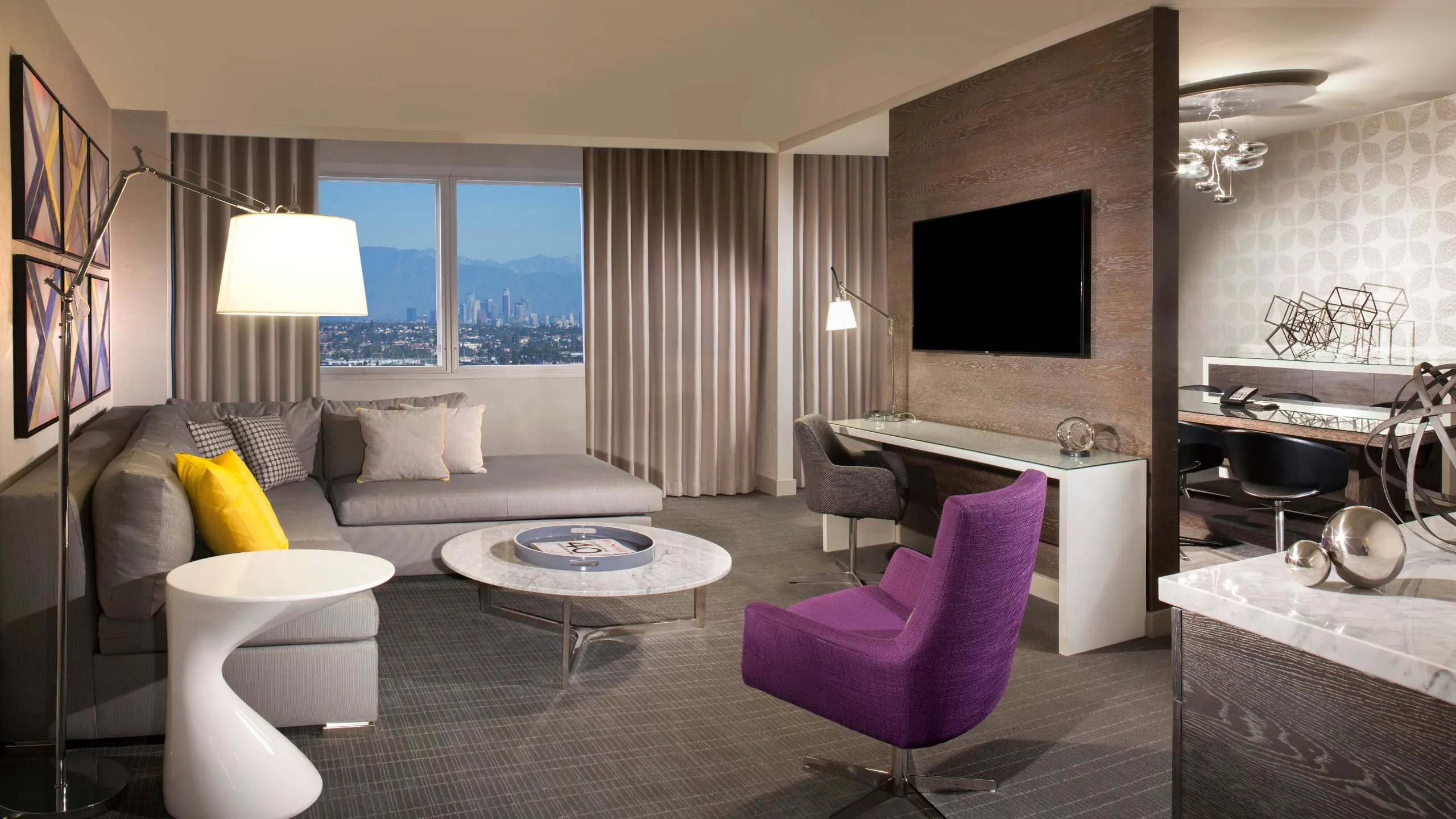 Hyatt Regency LAX guest room