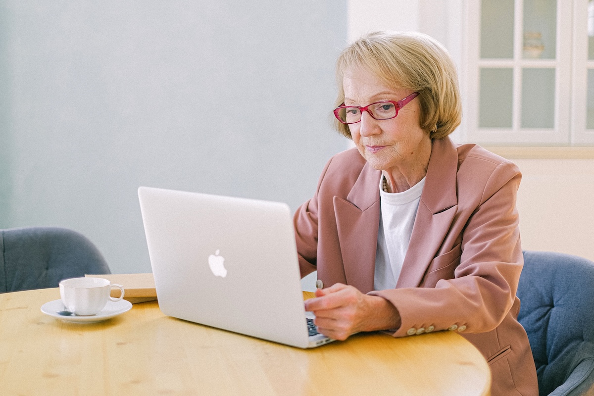 An older adult using a computer. MyChart featured image